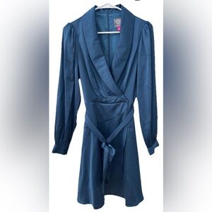NWOT Vince Camuto Women’s 8 Blue Satin Shawl-Collar Fit & Flare Short Dress